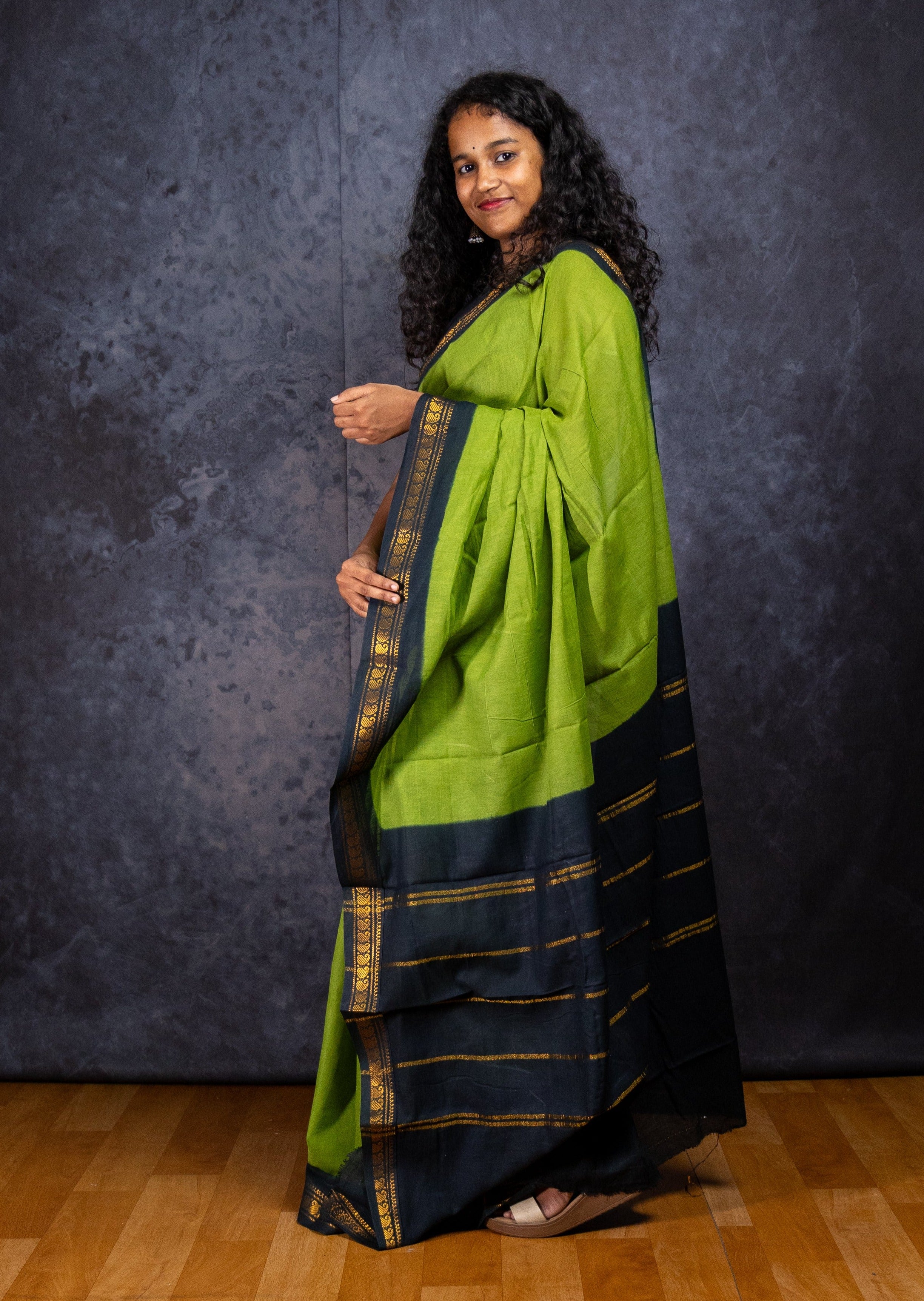 Moss Green  Sungudi Cotton Saree