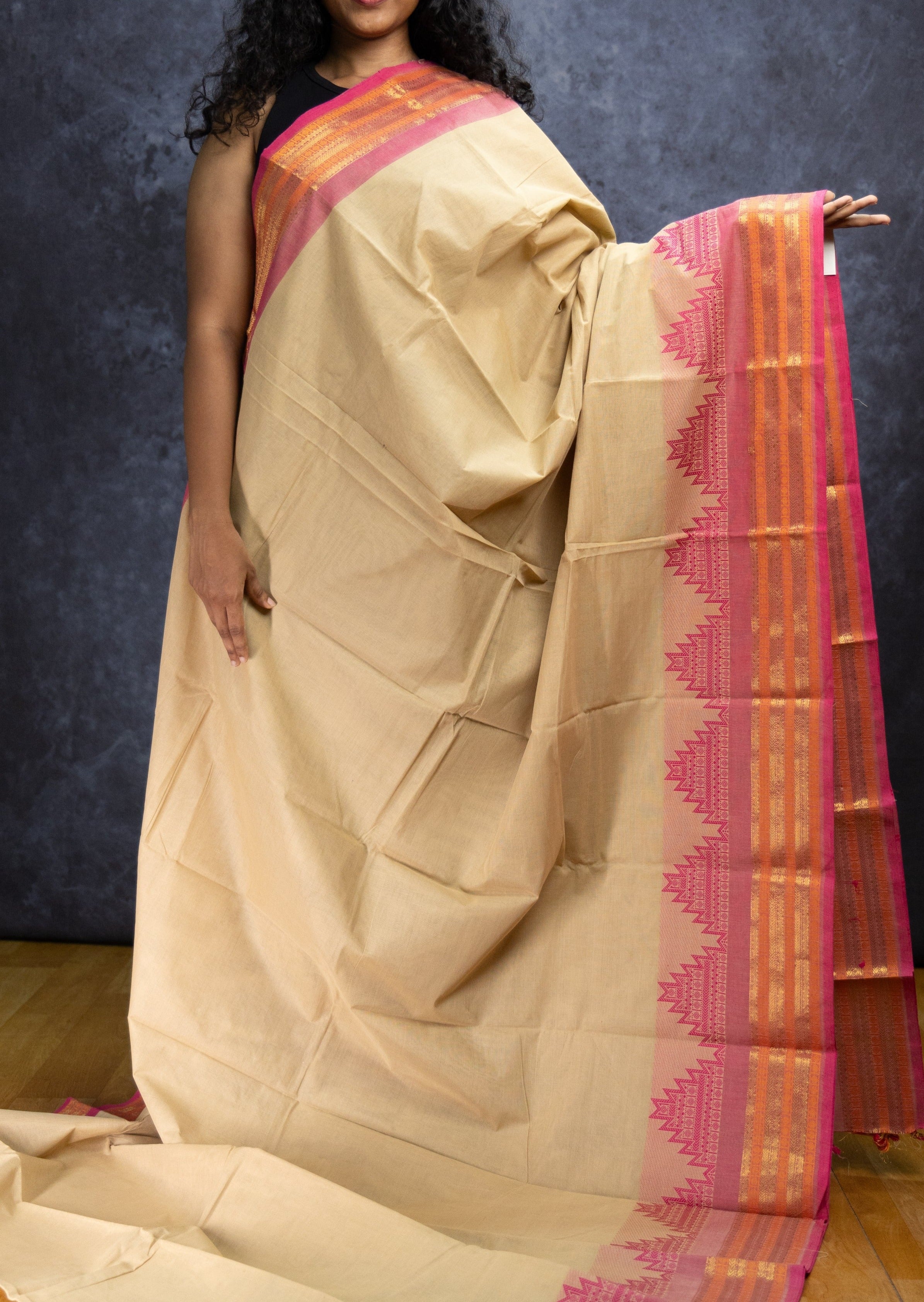 Beige and Pink Big Thazhampoo Chettinadu Cotton Saree