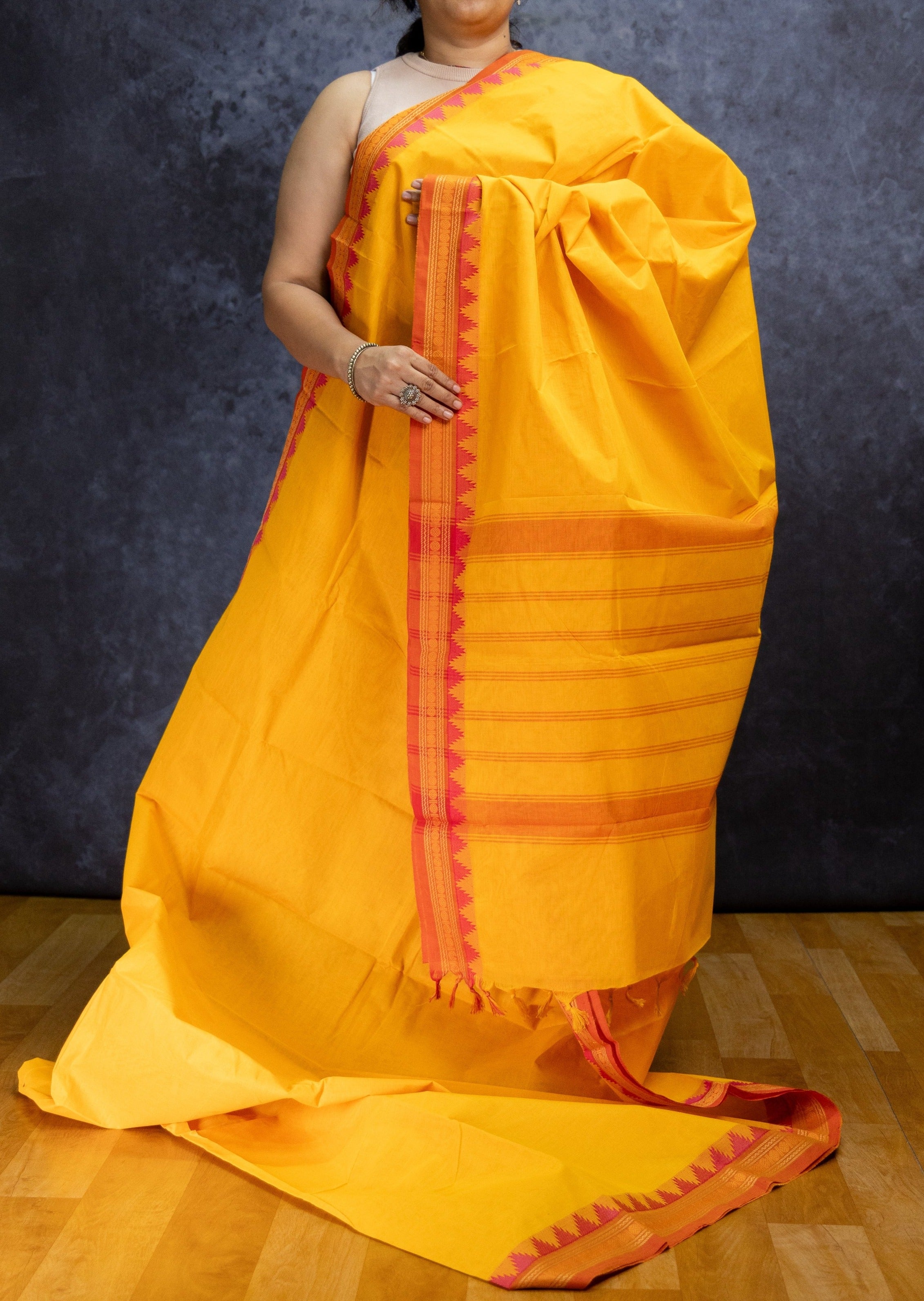 Yellow Thazhampoo Chettinadu Cotton Saree