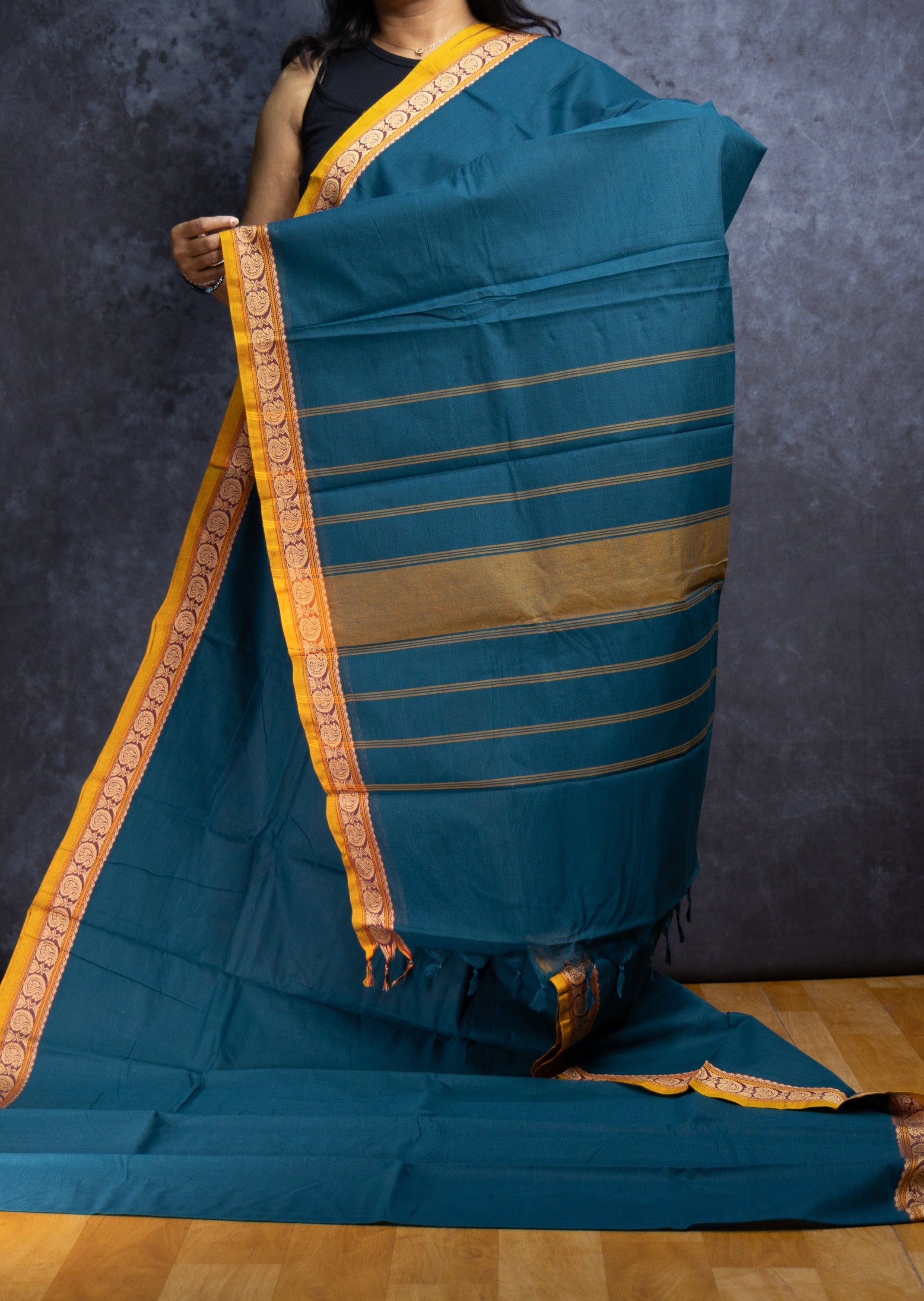 Peacock Blue Small Thread Border Chettinadu Cotton Saree