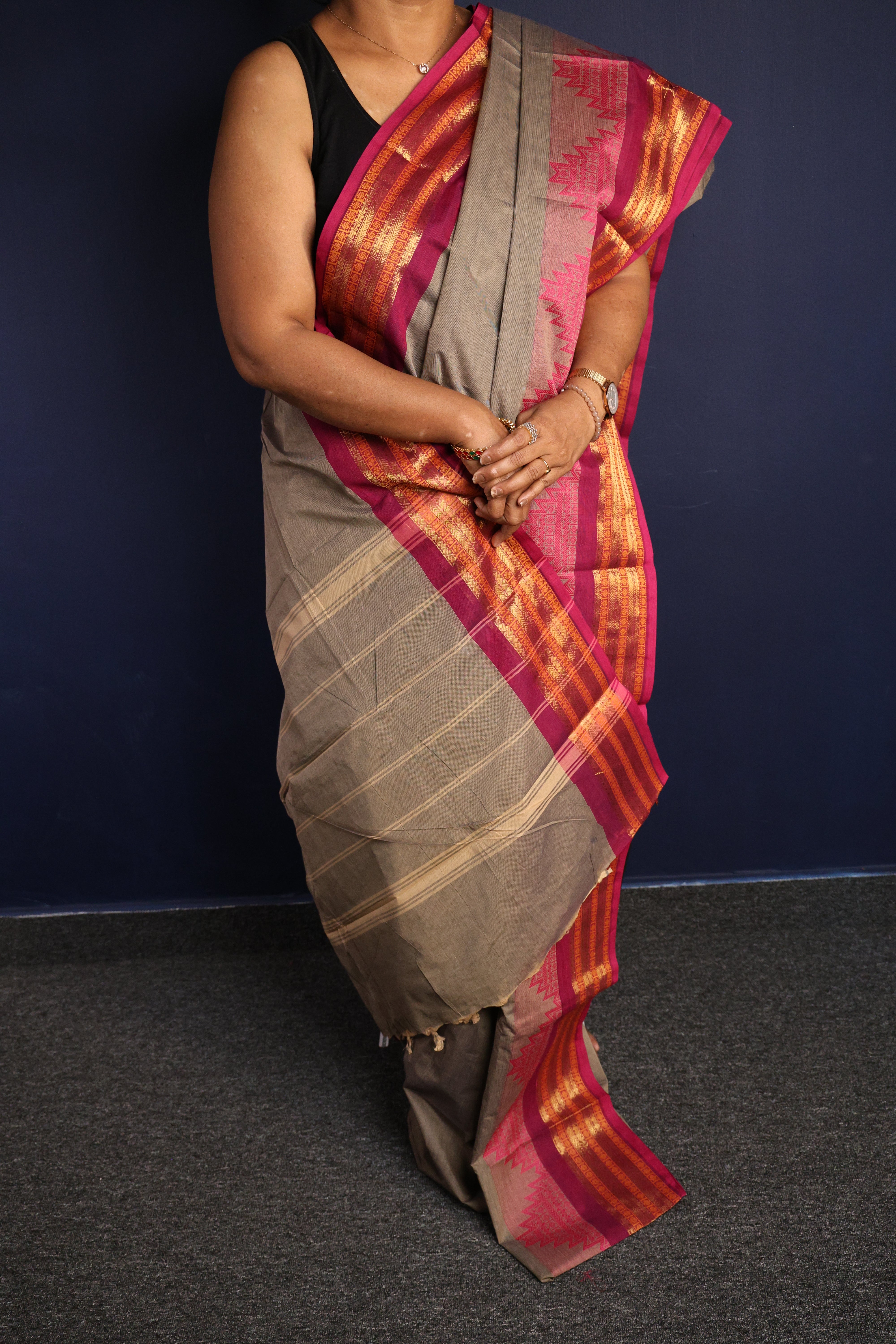 Elephant Grey Thazhampoo Chettinadu Cotton Saree