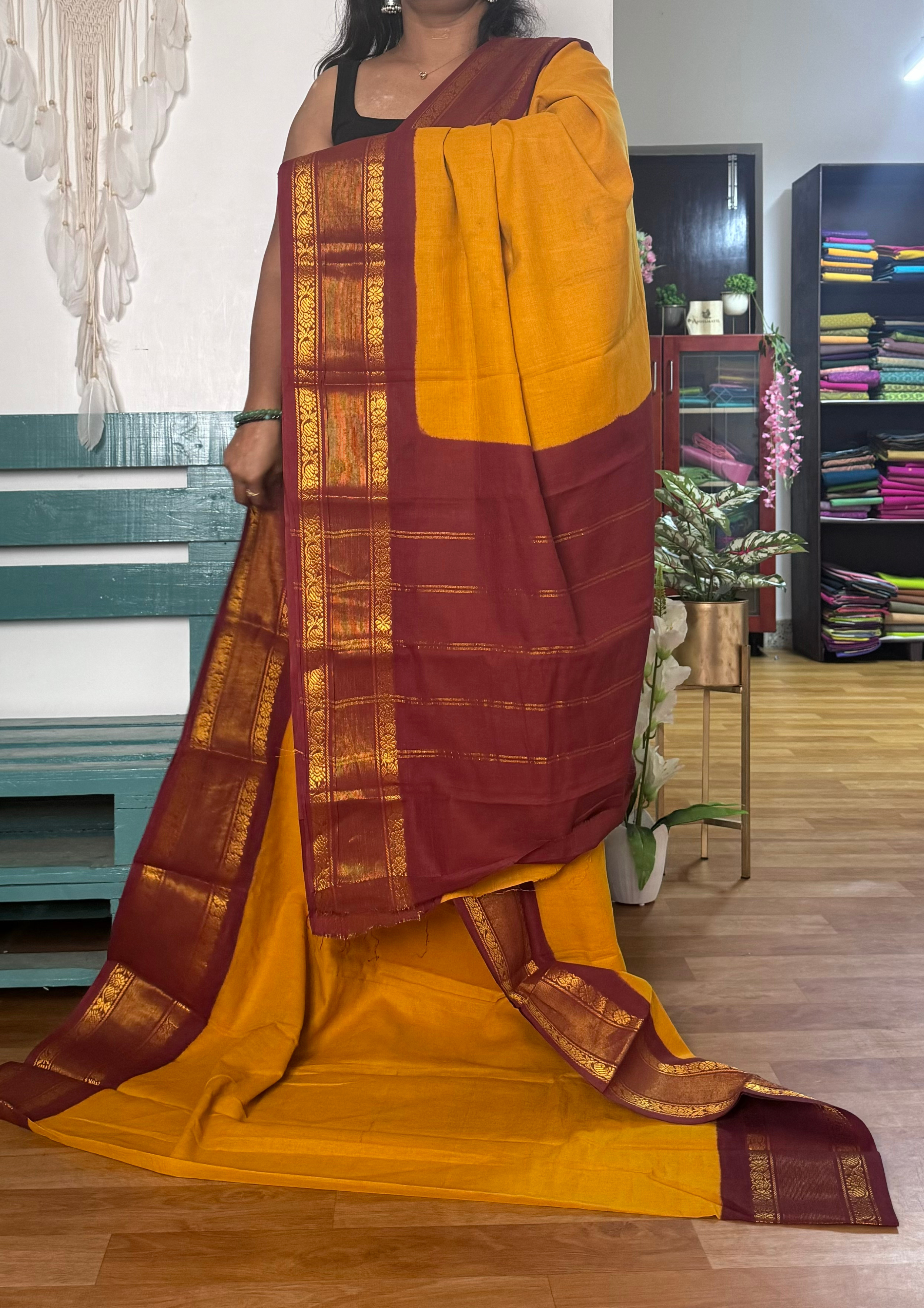 Yellow Rettu Petta Border Sungudi Tissue Saree