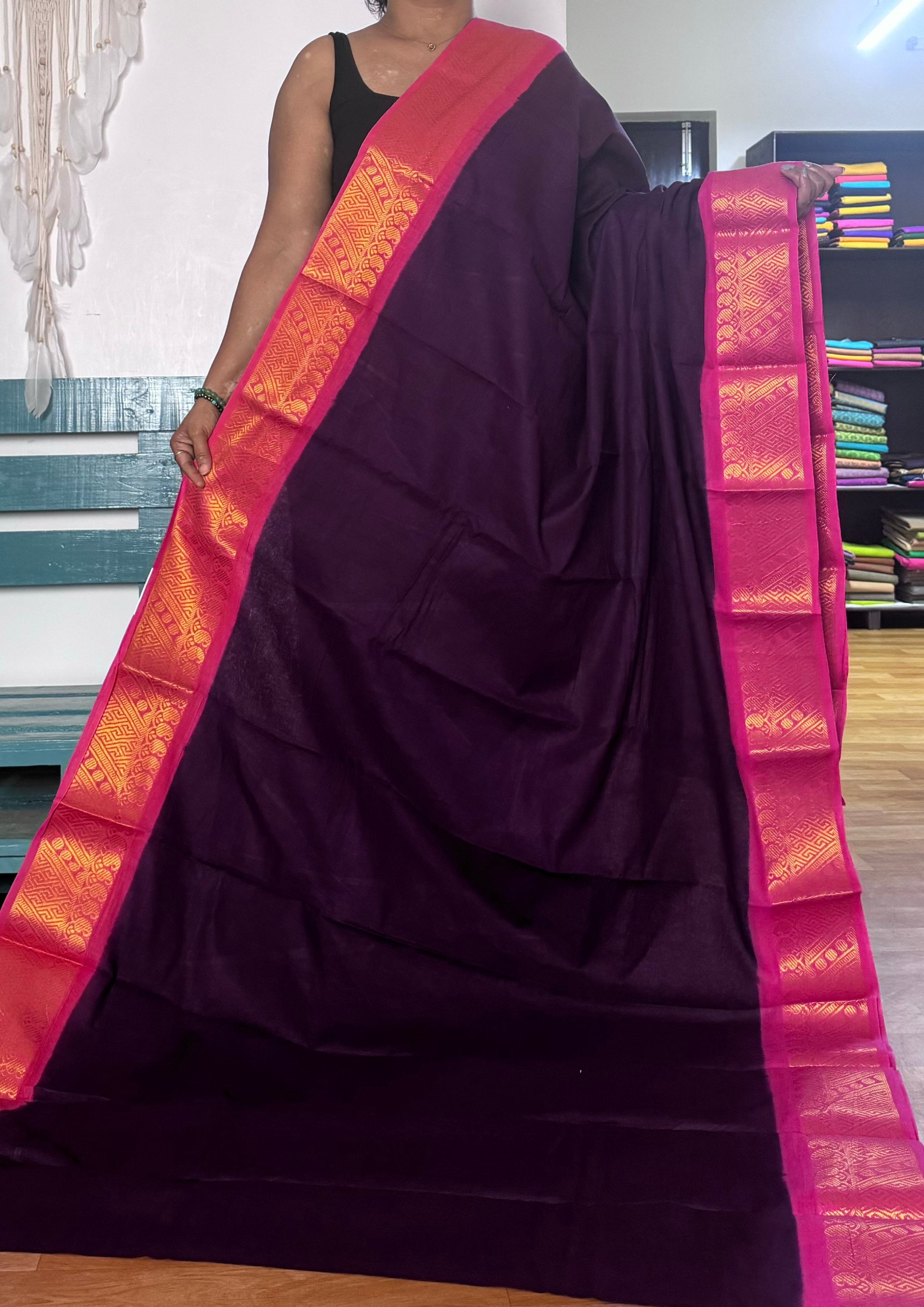 Deep Purple and Pink Sungudi Cotton Saree