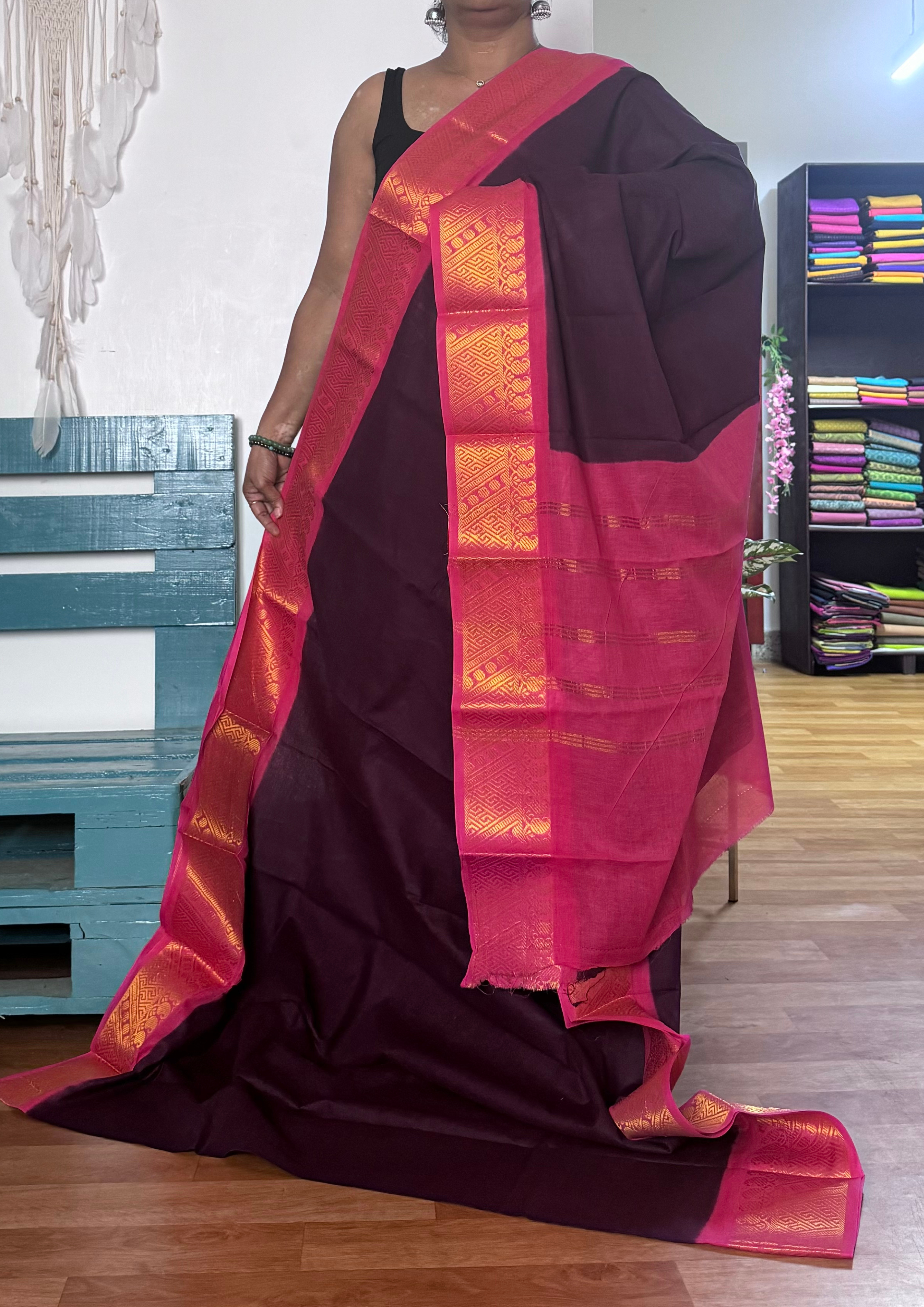 Deep Purple and Pink Sungudi Cotton Saree