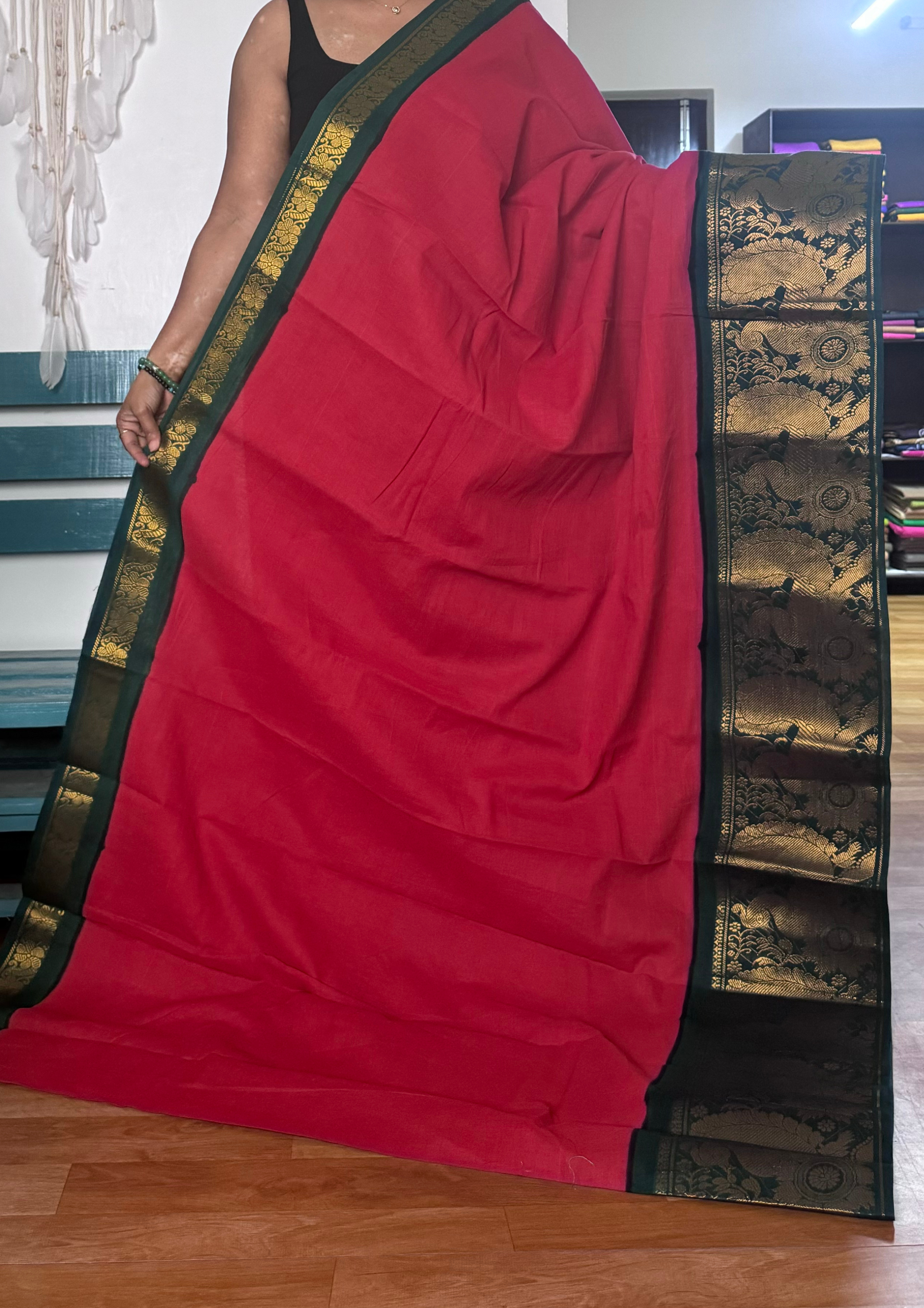 Red and Green Big Border Sungudi Cotton Saree