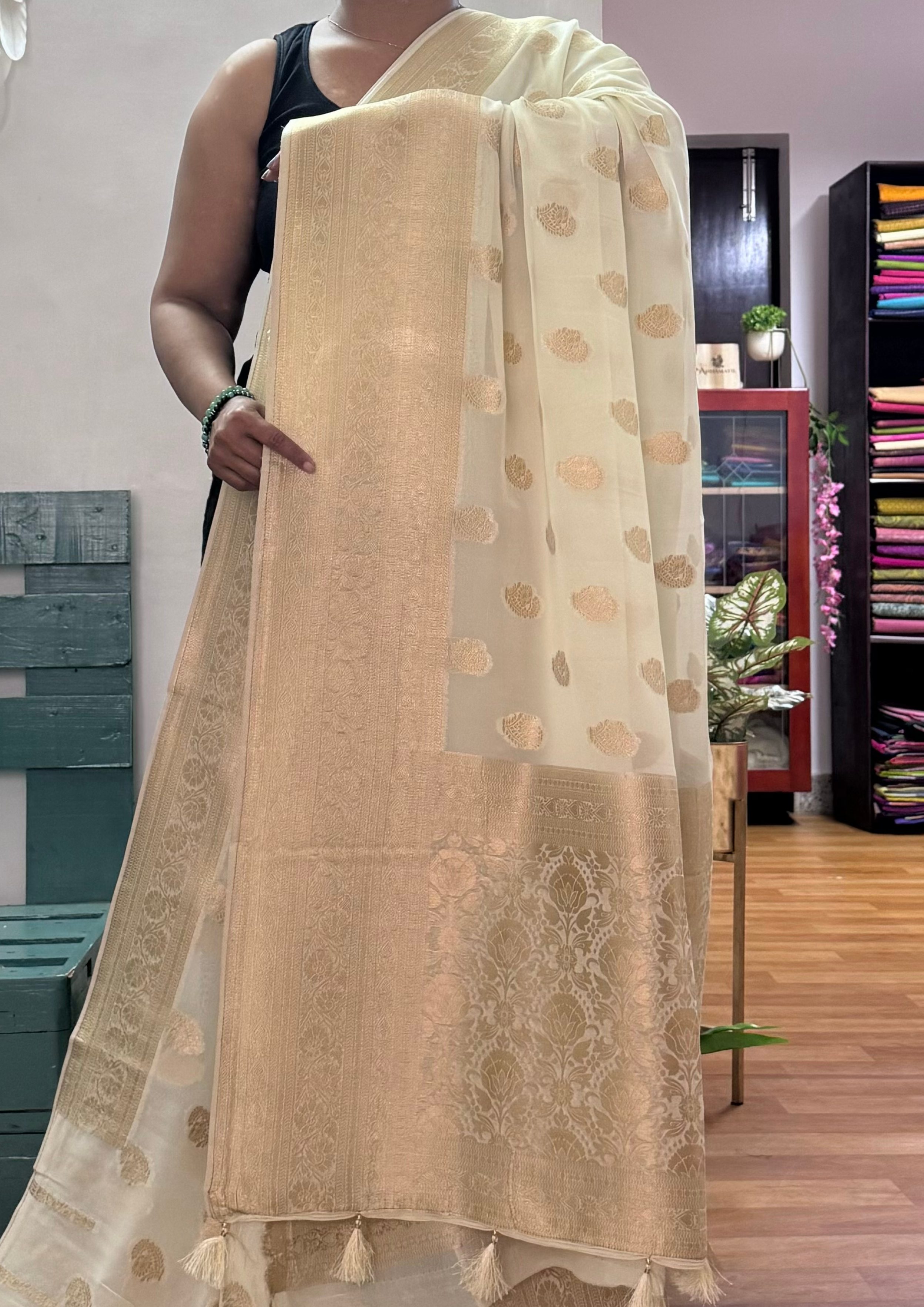 Offwhite Banarasi Silk Saree