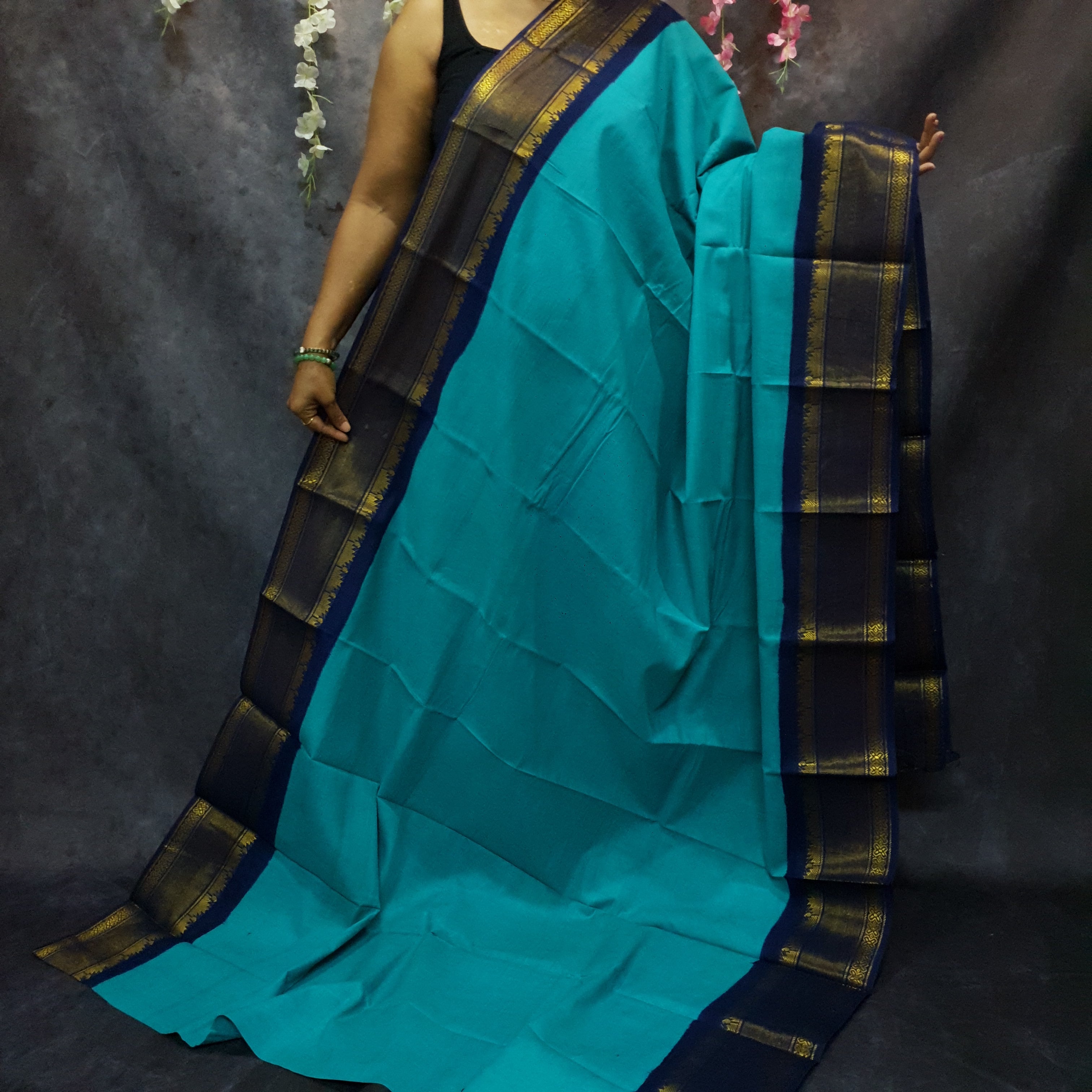 sky Blue Sungudi Cotton Saree