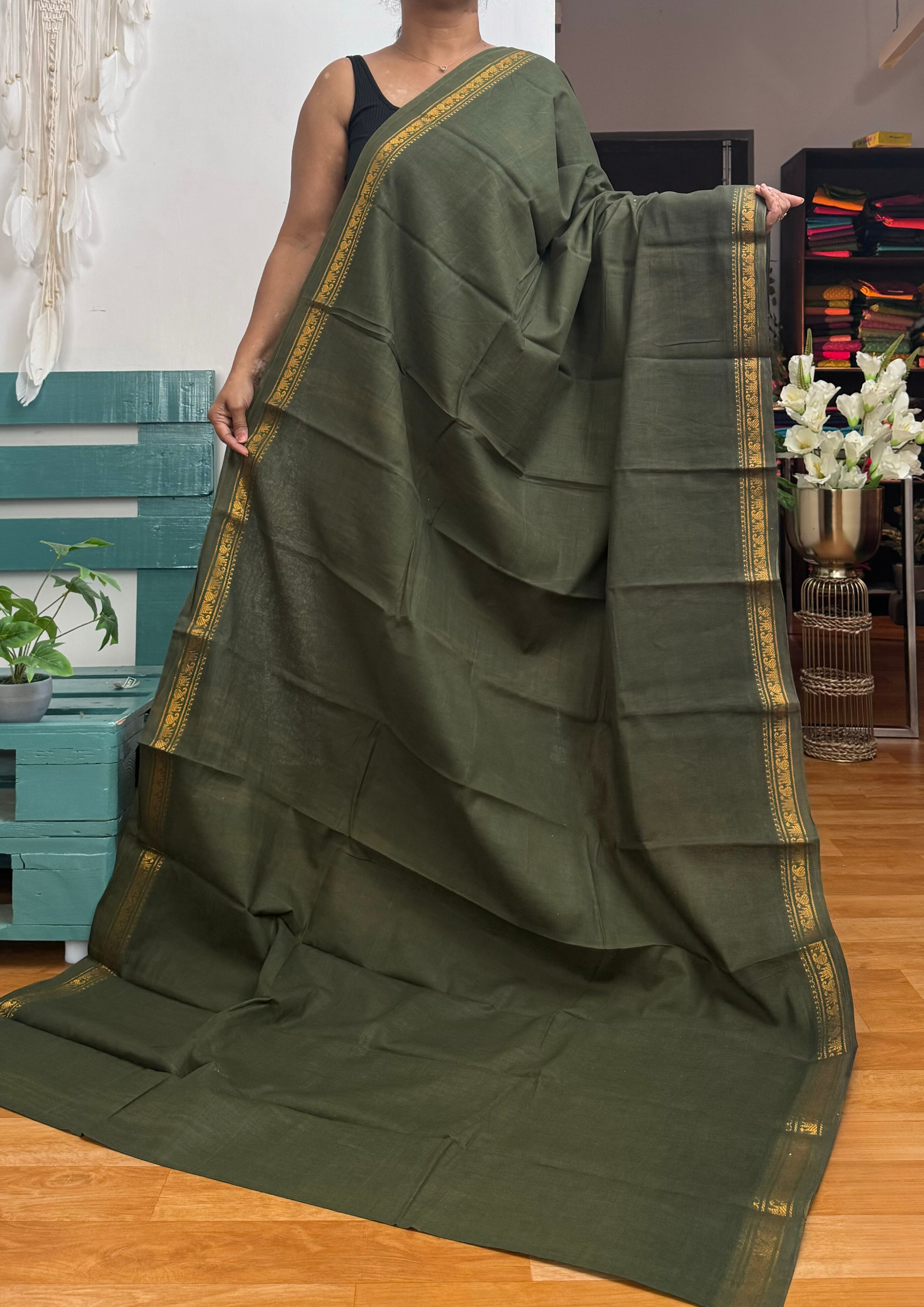 Dark Olive Green Sungudi Cotton Saree