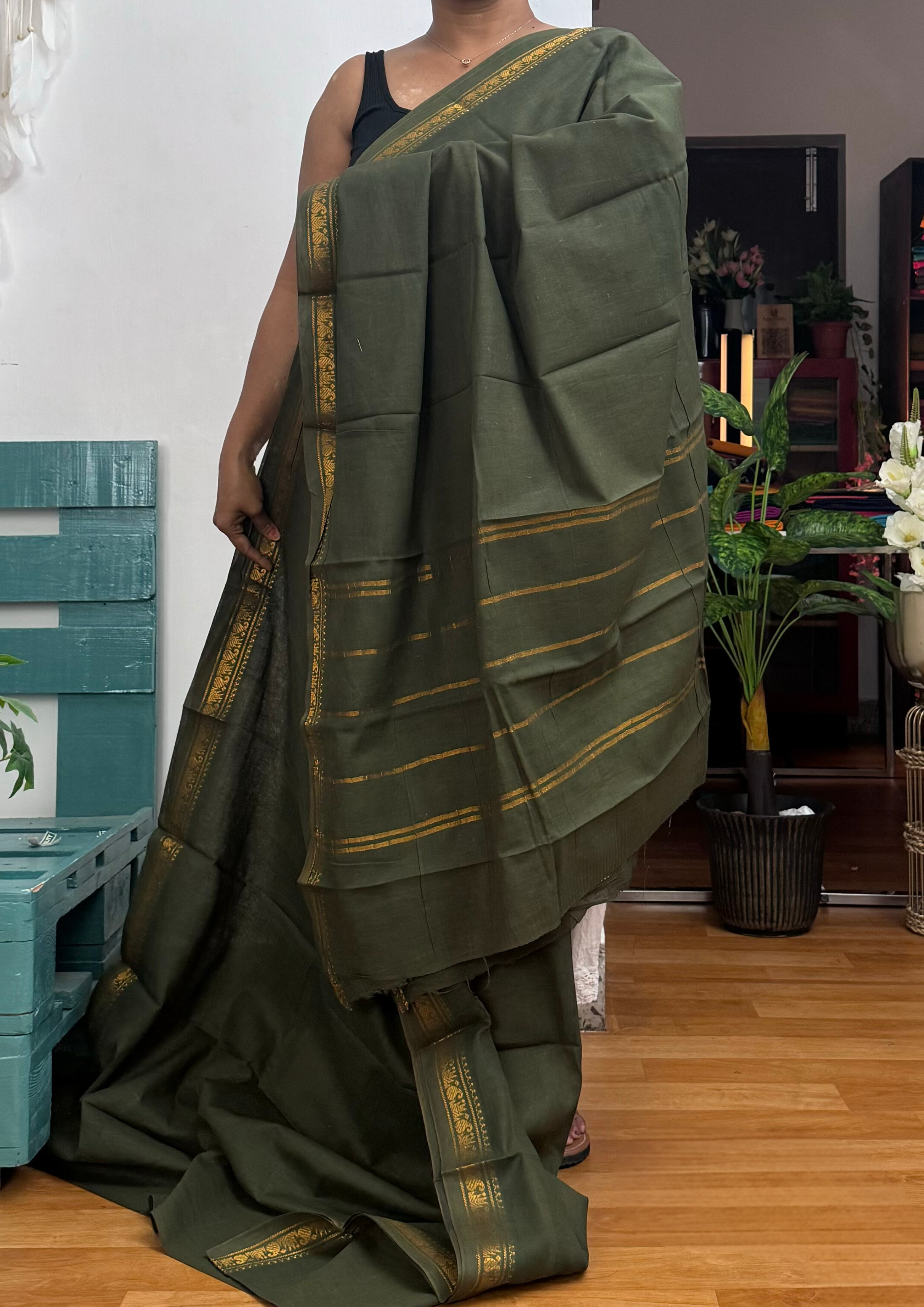 Dark Olive Green Sungudi Cotton Saree