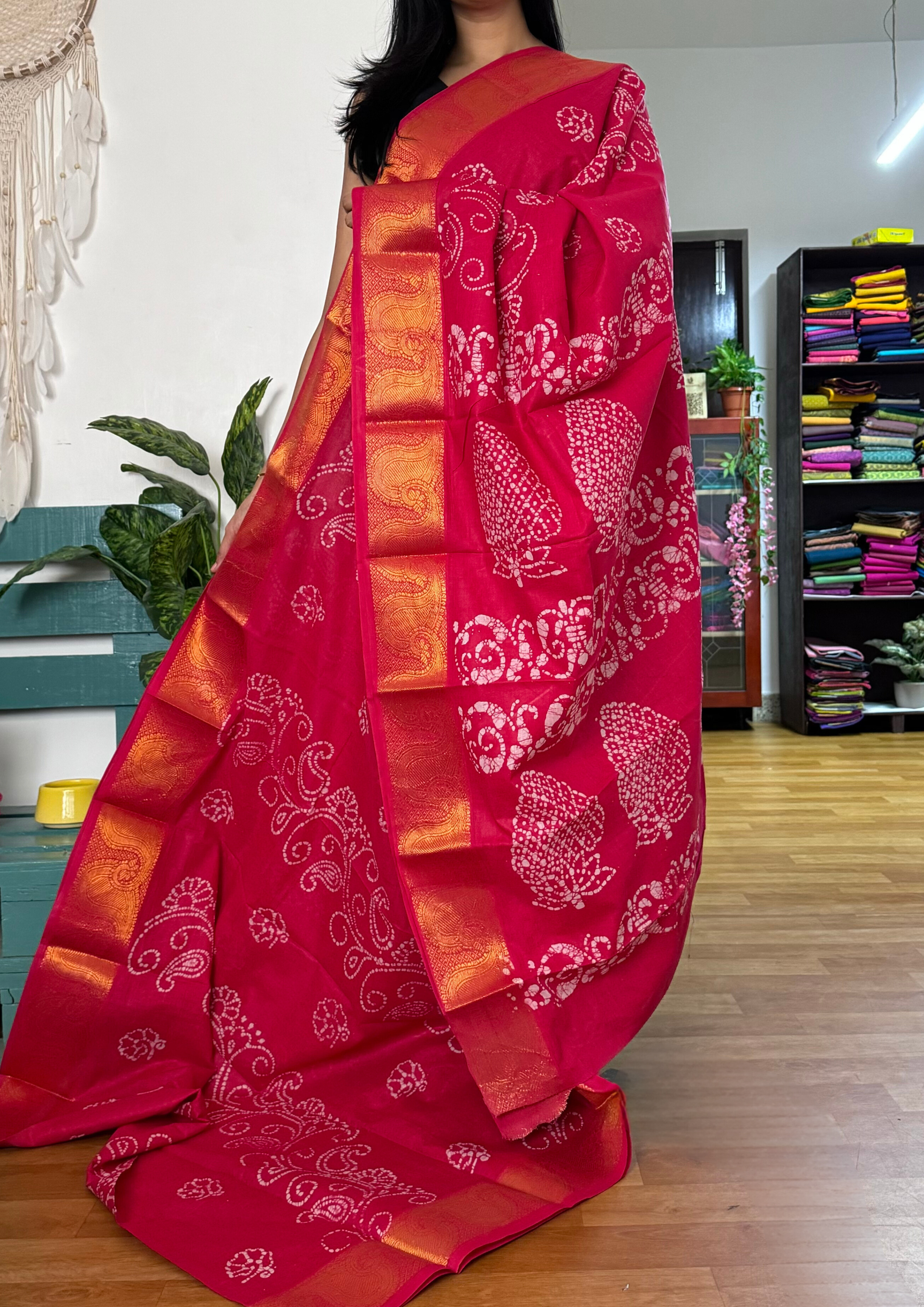 Pinkish Red Printed Sungudi Cotton Saree