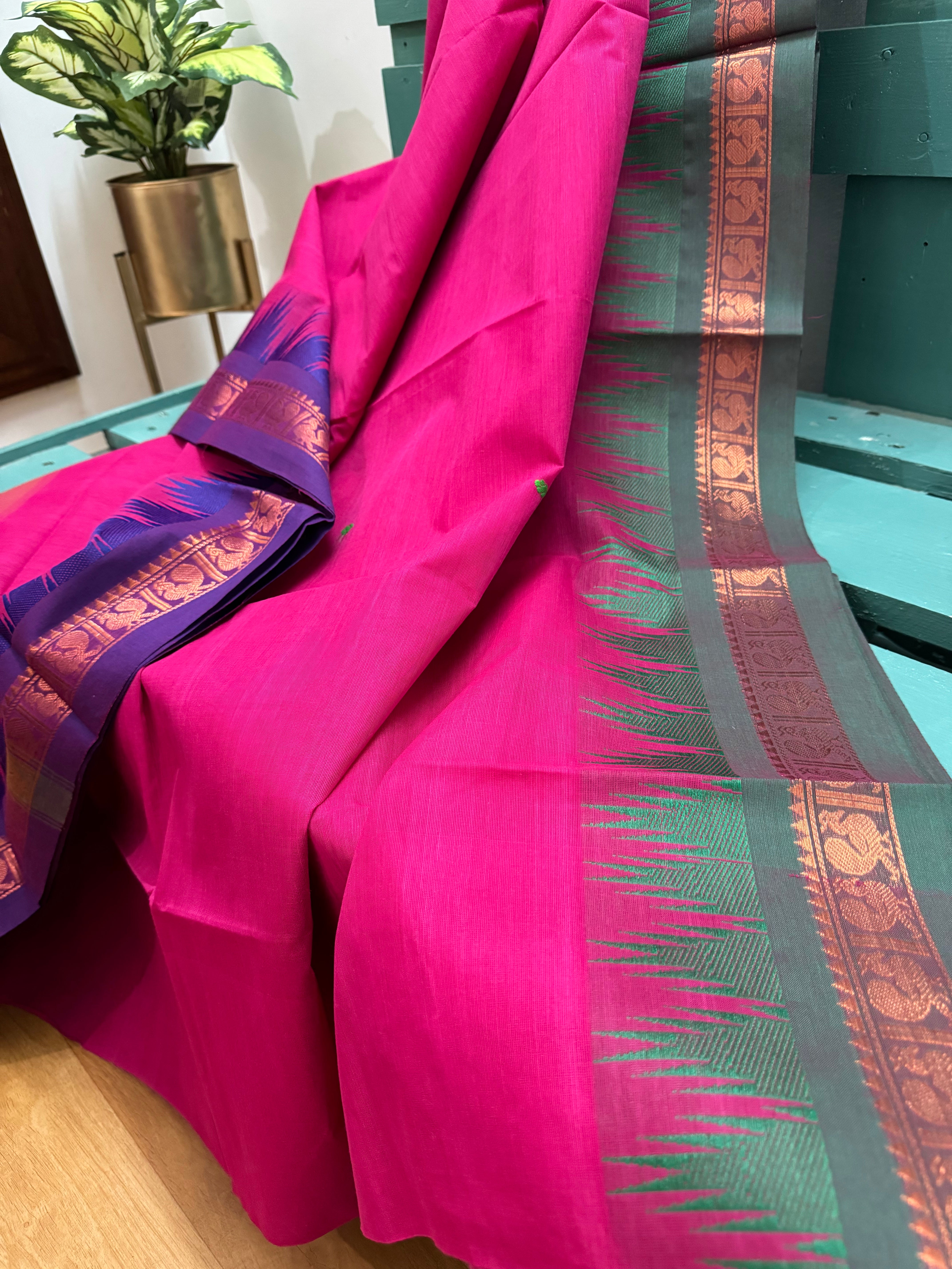 Rani Pink Thazhampoo Ganga Jamuna Chettinadu Cotton Saree