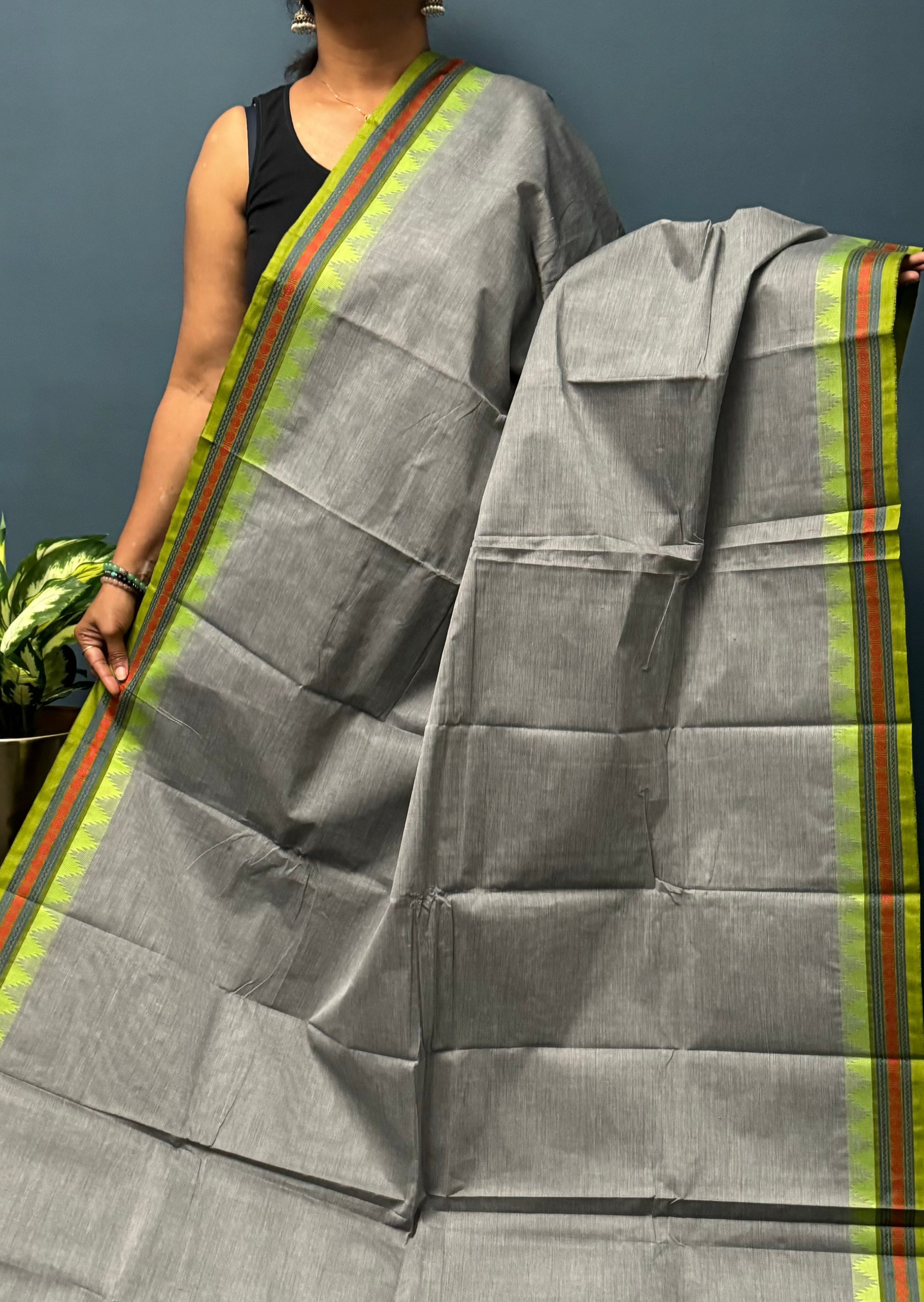 Grey and Green Thazhampoo Chettinadu Cotton Saree