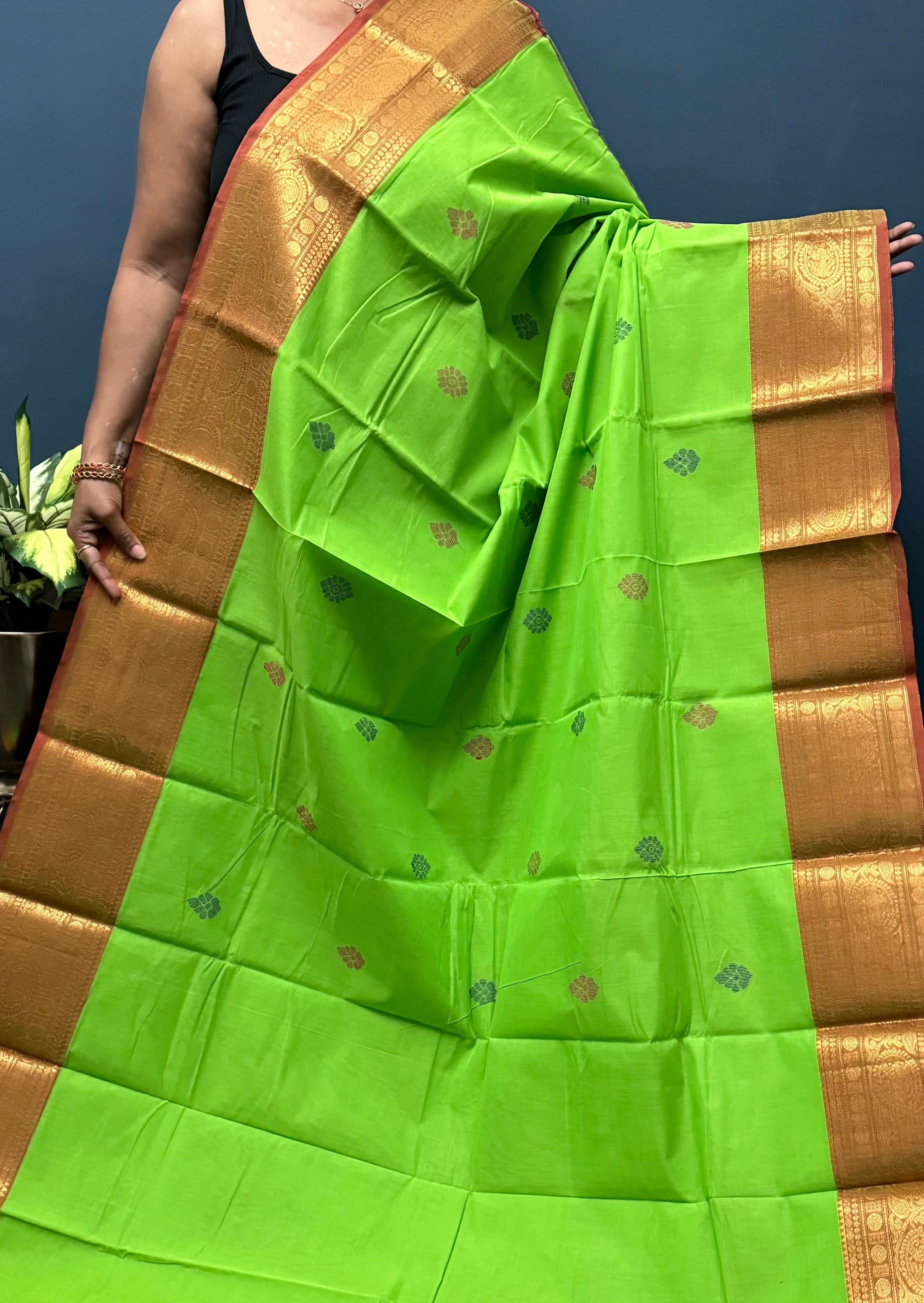 Parrot Green Chettinadu Cotton Saree