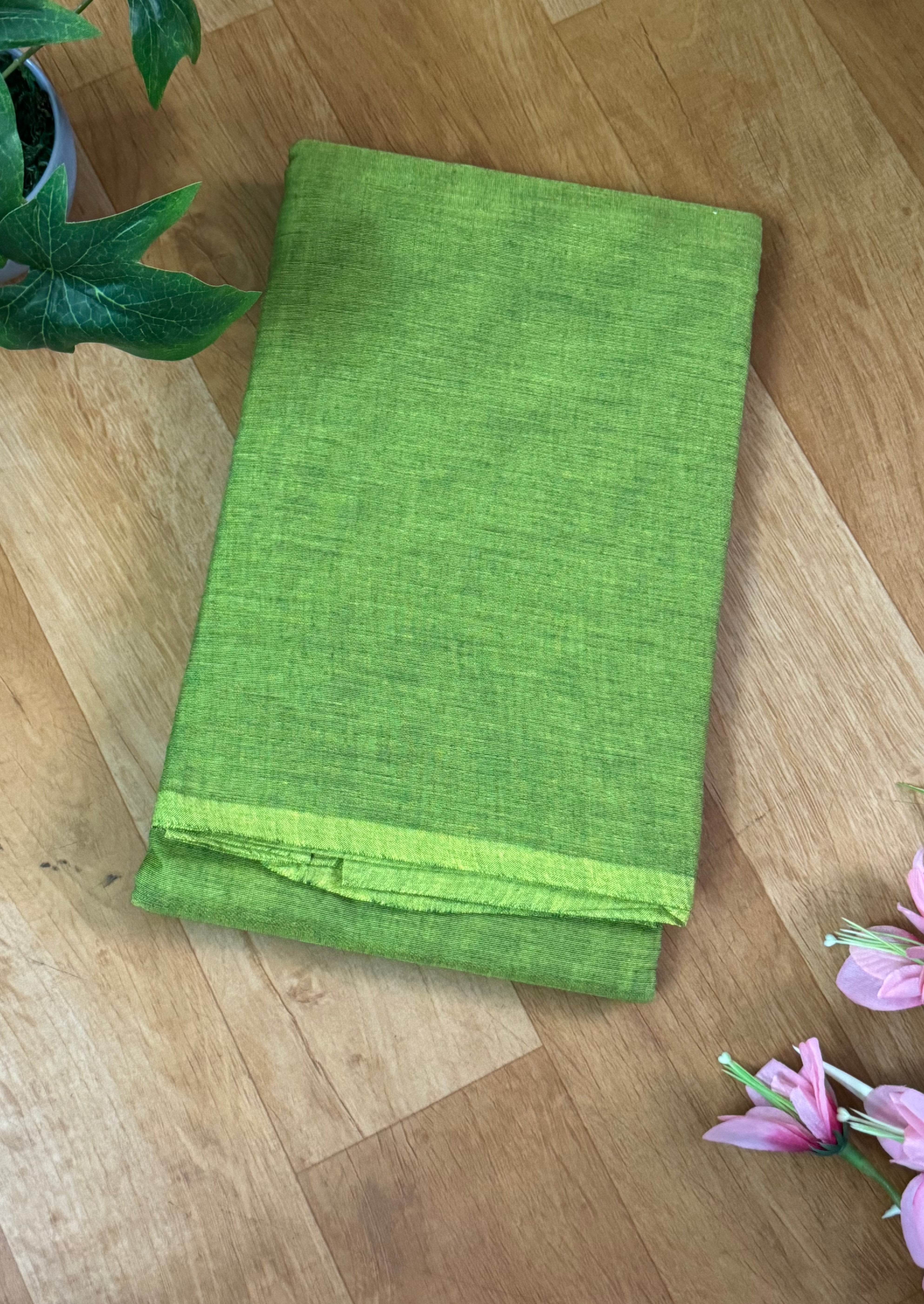 Parrot Green Plain Chettinadu Cotton Saree