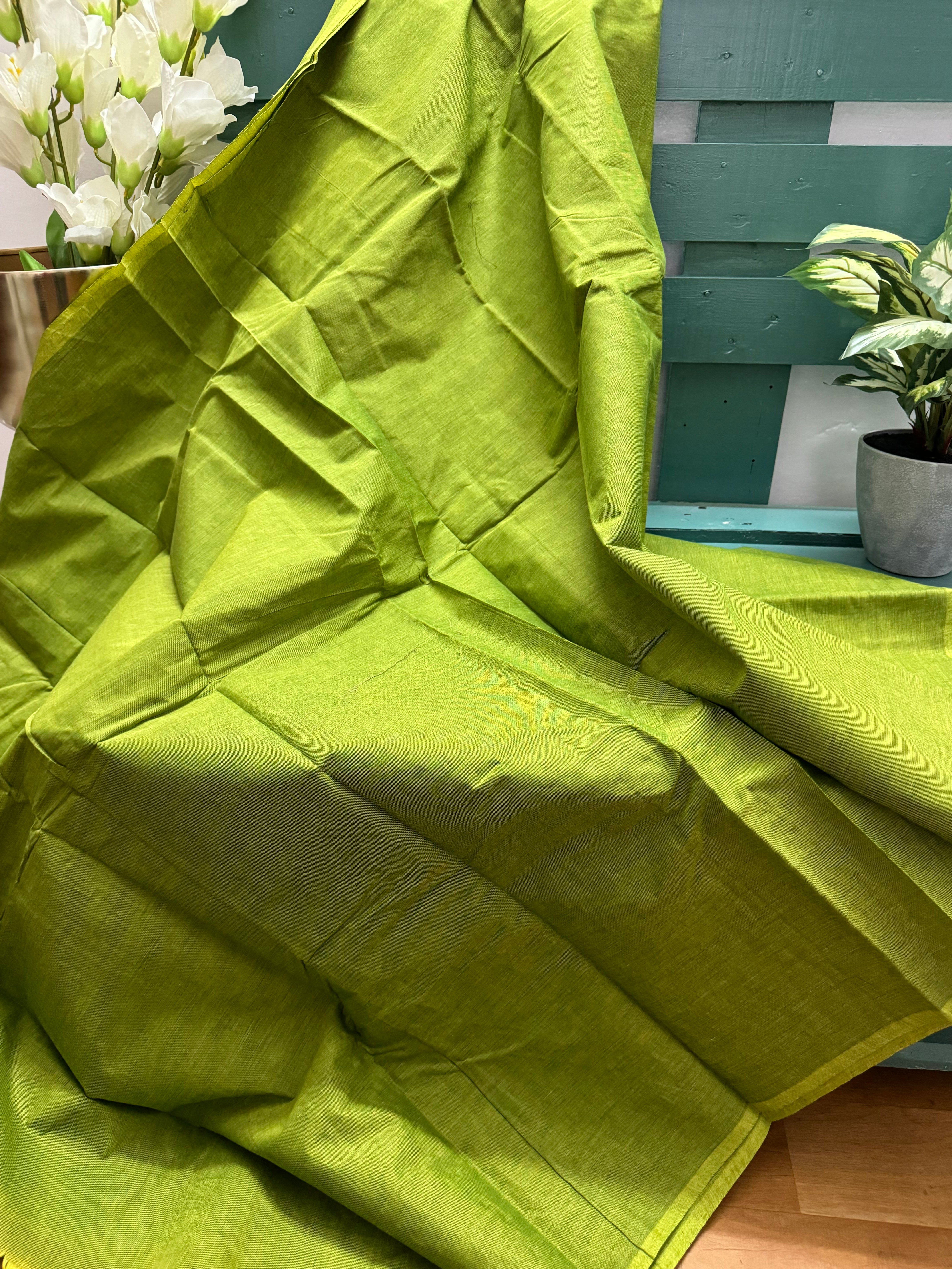 Parrot Green Plain Chettinadu Cotton Saree