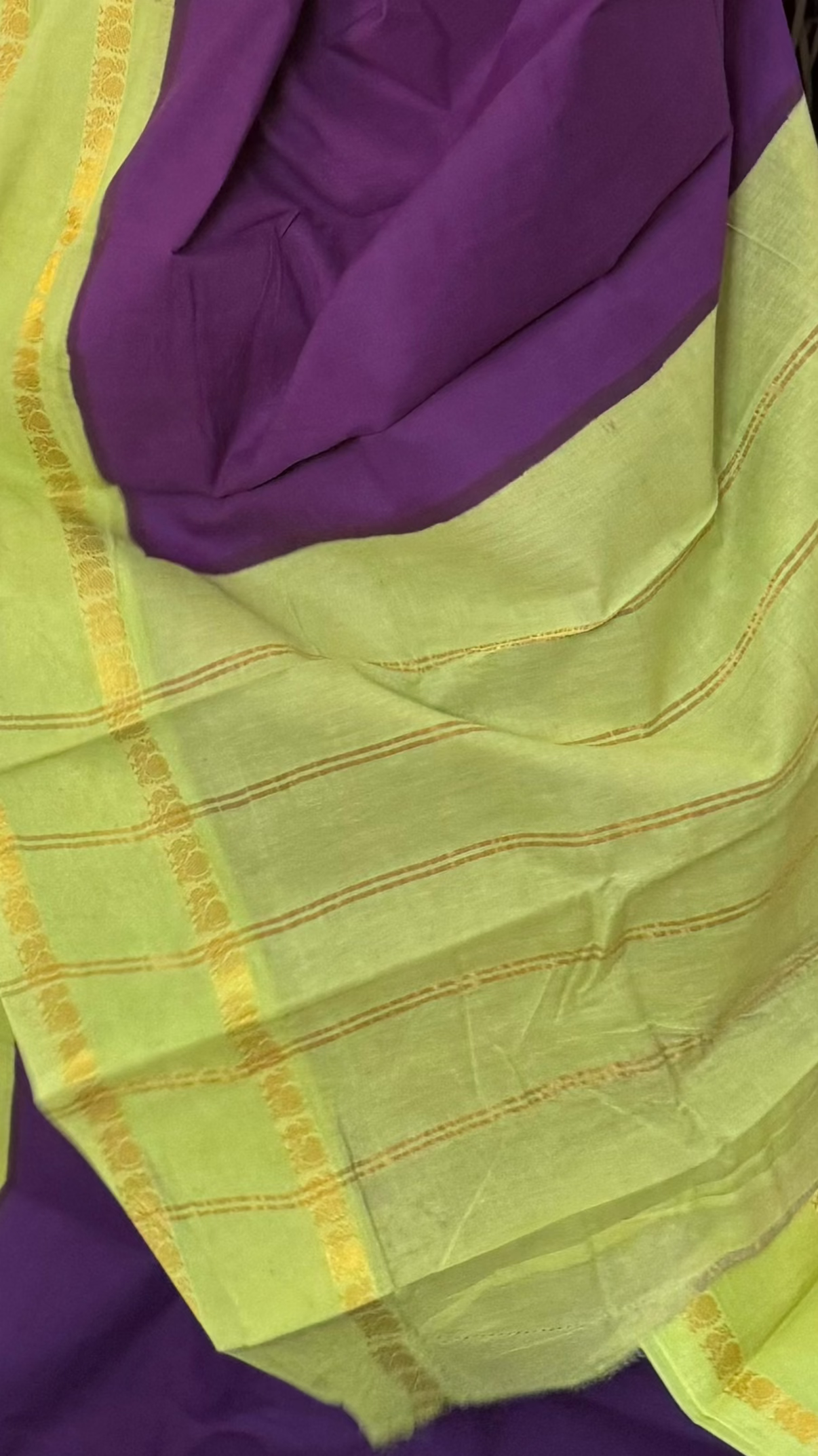 Violet and flourescent green sungudi cotton saree with retta pettu border