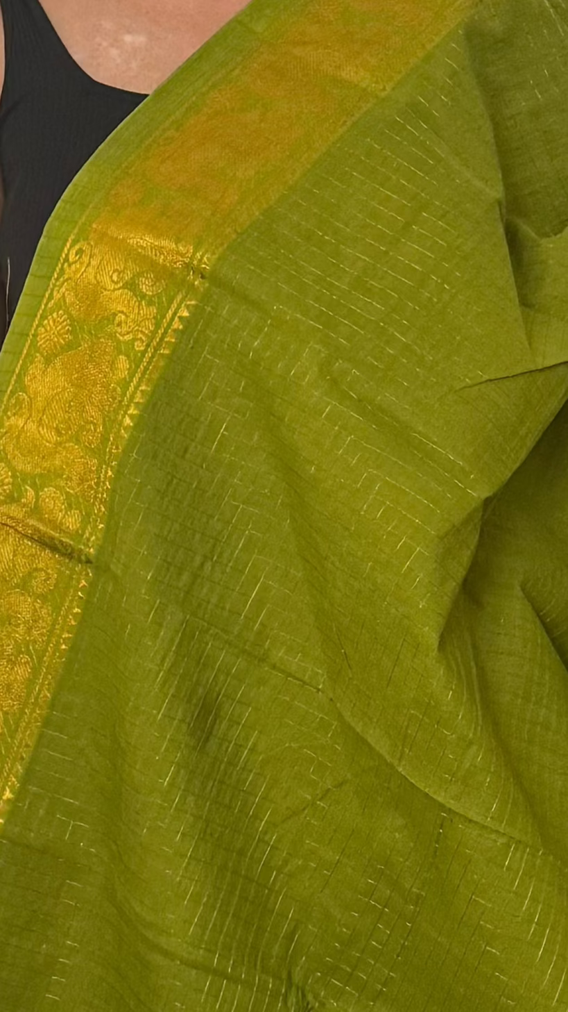 Pear green self border sungudi cotton saree