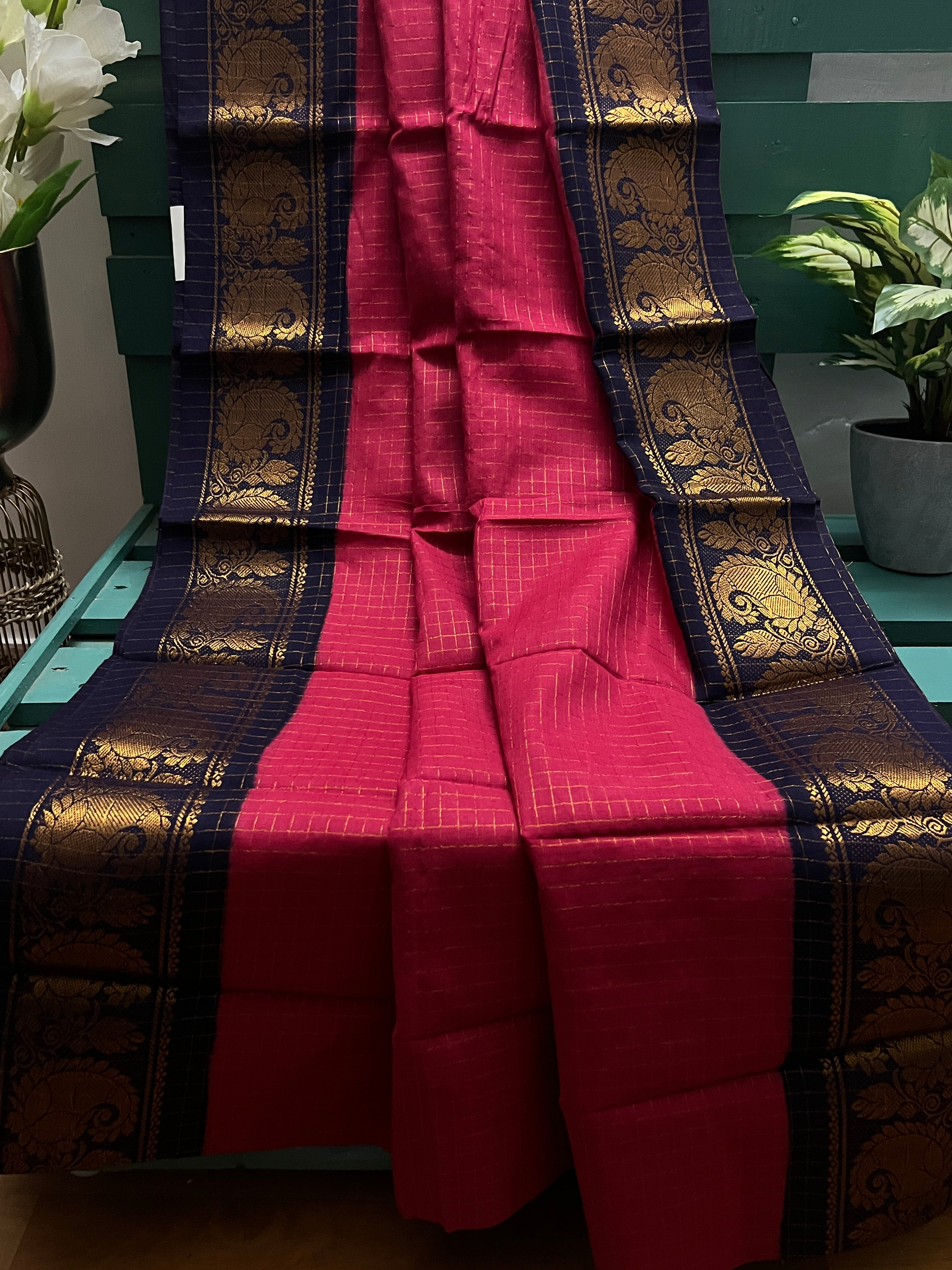 Rani Pink Checked Sungudi Cotton Saree