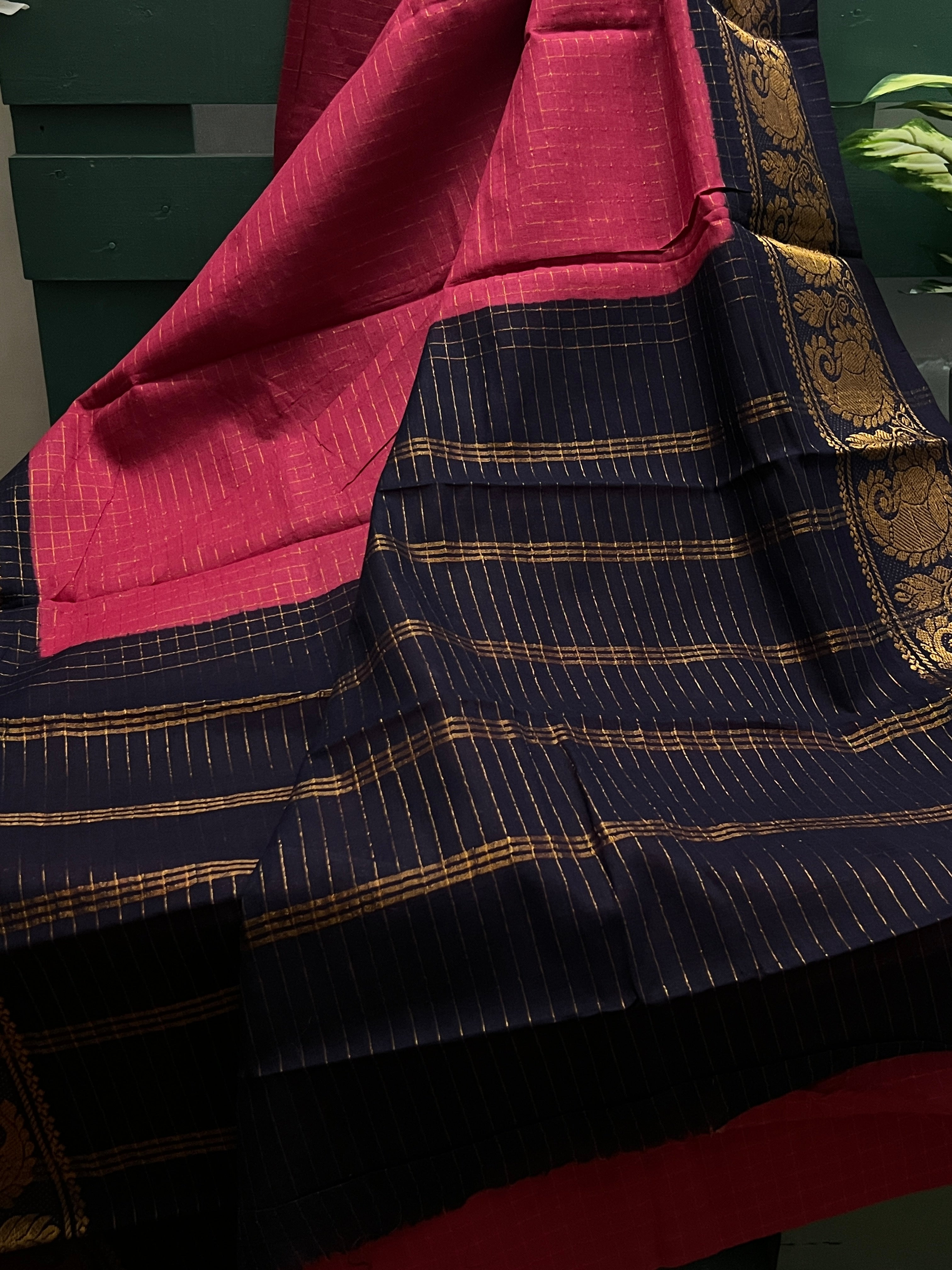 Rani Pink Checked Sungudi Cotton Saree