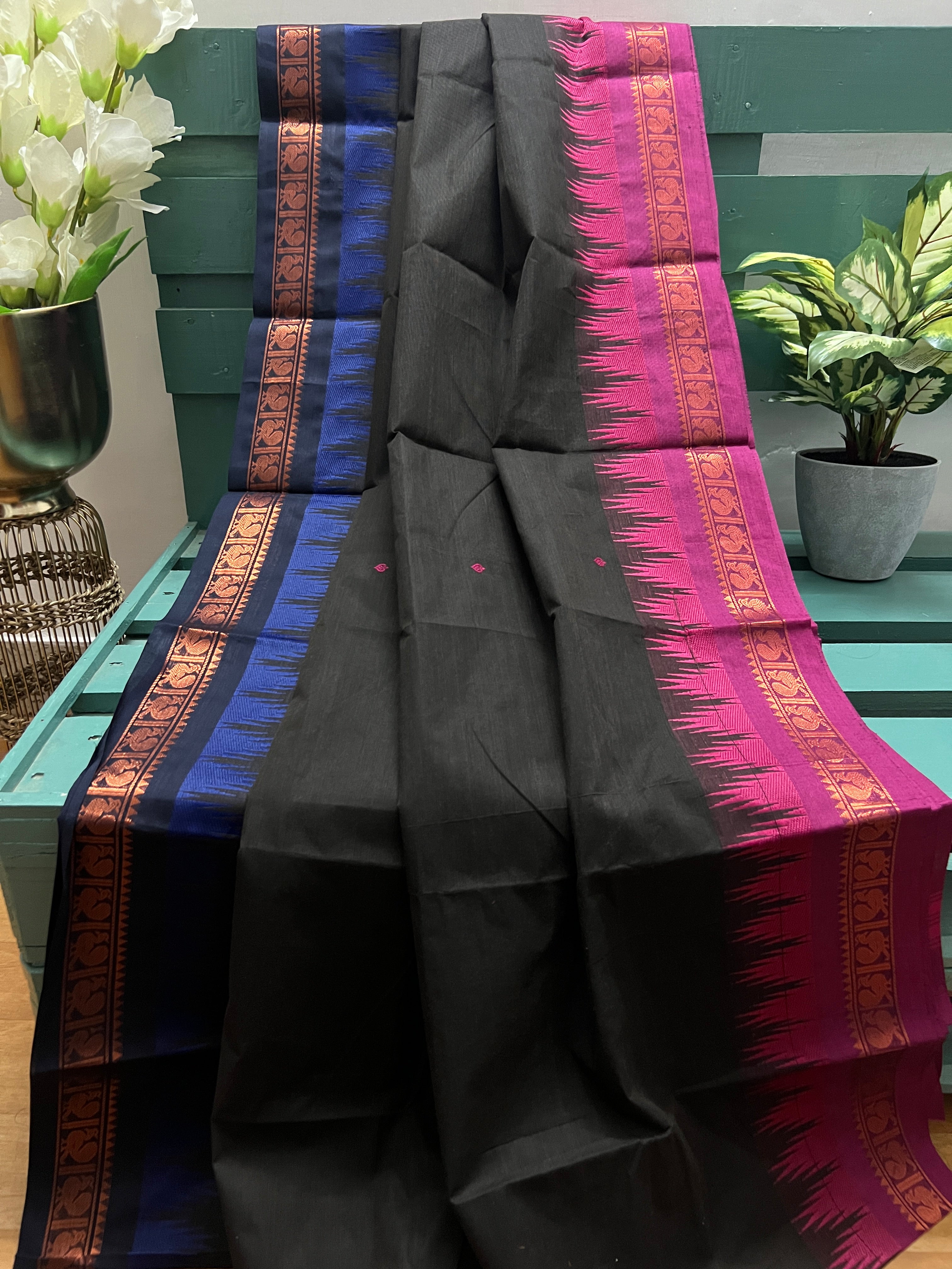 Dark Green Ganga Jamuna Chettinadu Cotton Saree